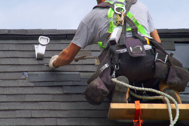 Quick and Trustworthy Emergency Roof Repair Services in Oconomowoc, WI